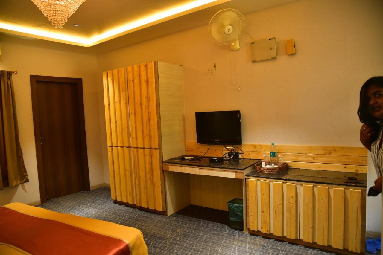 Wildernest Hilltop Resort Mangvadi Exterior photo